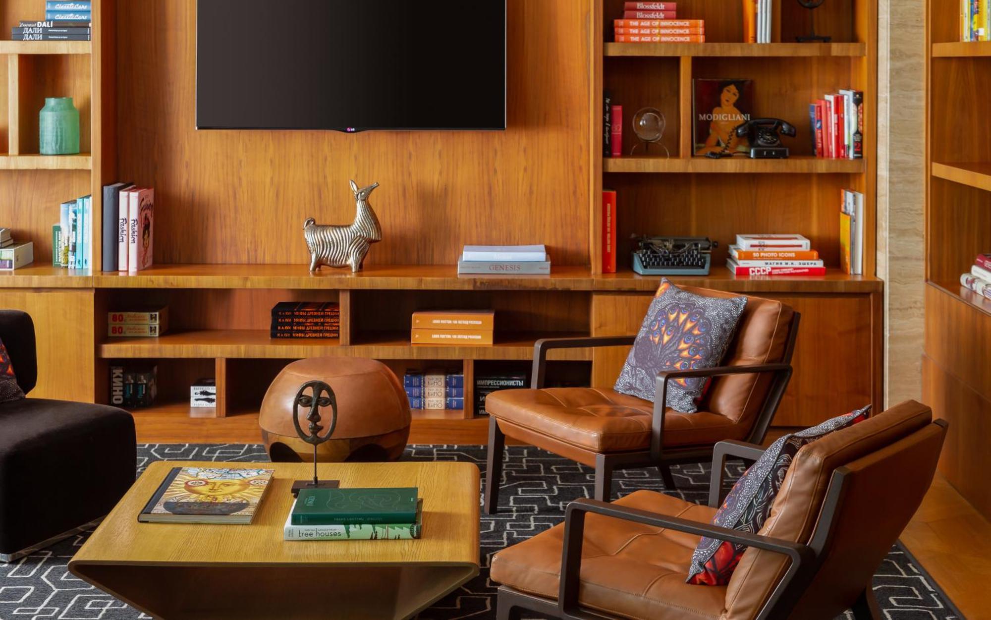 Sheraton Baku Intourist Luaran gambar The Library at The Westin