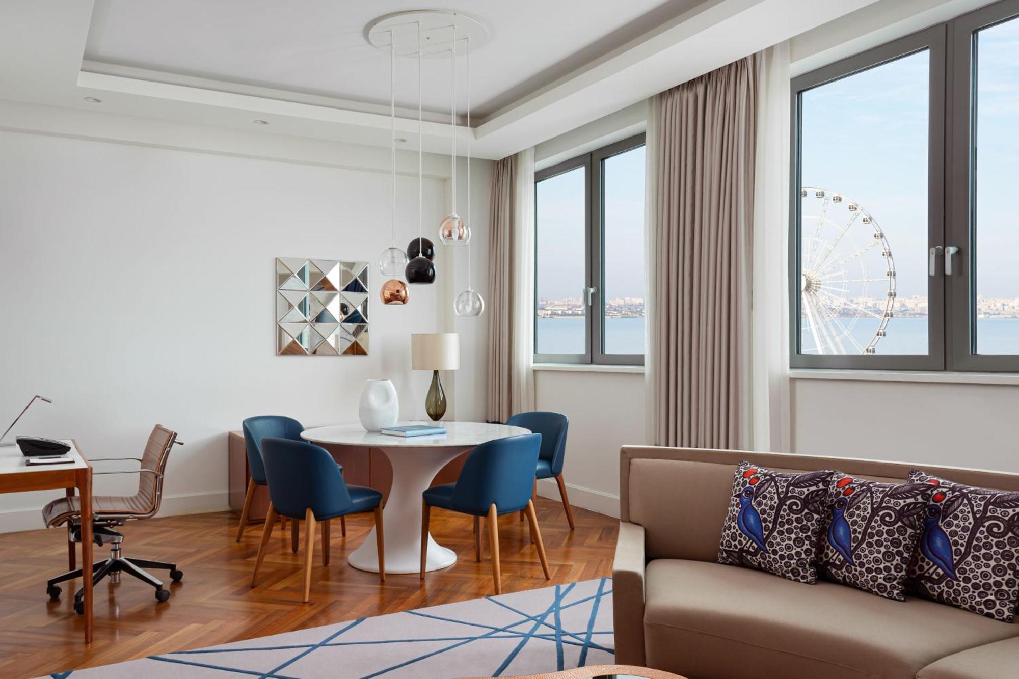 Sheraton Baku Intourist Luaran gambar A suite at the hotel