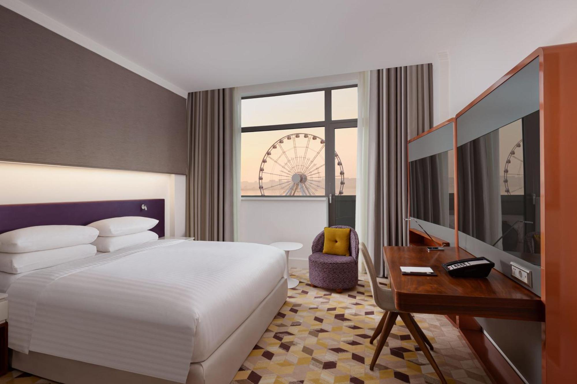 Sheraton Baku Intourist Luaran gambar A room at the hotel
