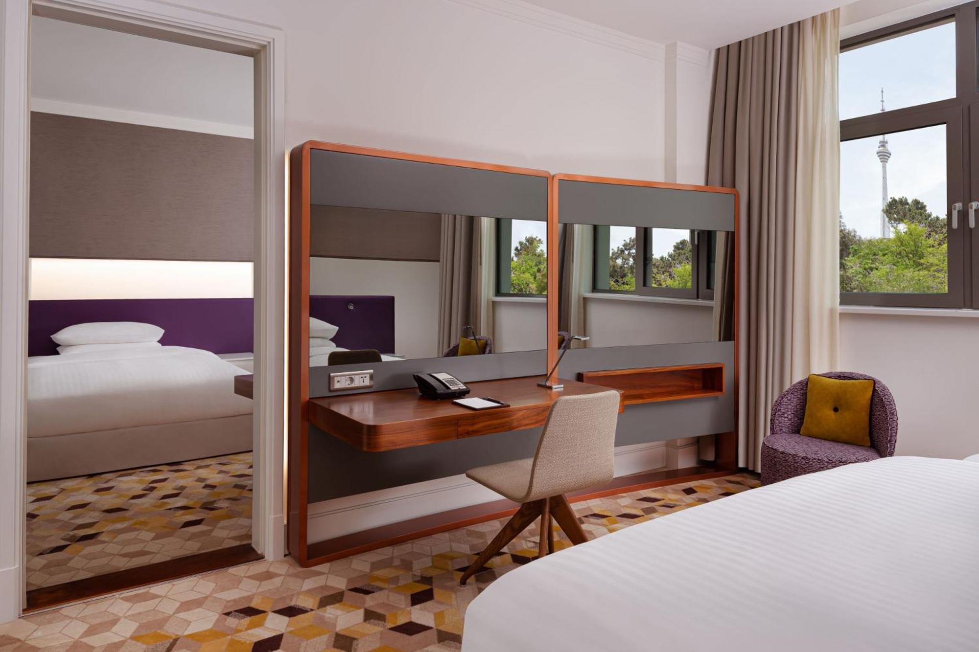 Sheraton Baku Intourist Luaran gambar A room at the hotel