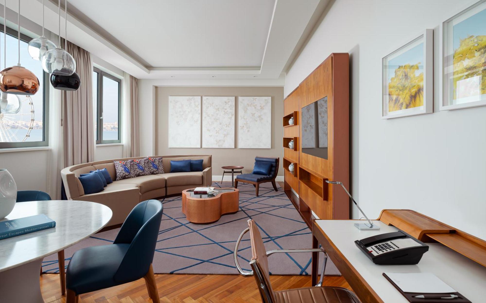 Sheraton Baku Intourist Luaran gambar A living room at the hotel